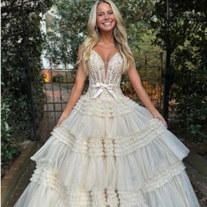 Spring 2023 Sherri Hill 55309 Champagne Fairy Tale Prom Dress Size 6